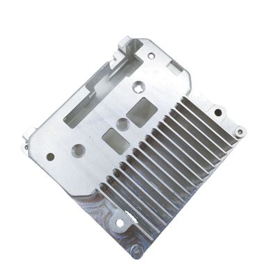 Componentes de disipadores de calor CNC de aluminio mecanizados para dispositivos electrónicos