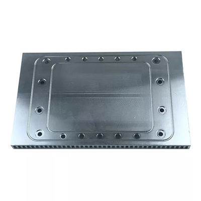 OEM Servicio de procesamiento CNC de material de aluminio con disipador de calor de aleta esquivada