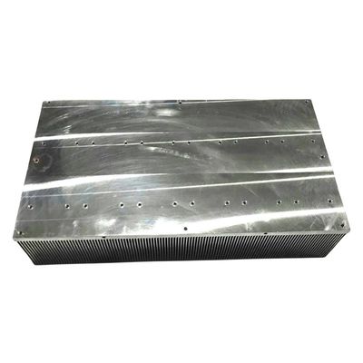 OEM Servicio de procesamiento CNC de material de aluminio con disipador de calor de aleta esquivada