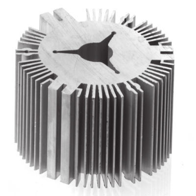 Sínk de calor de extrusión de aluminio versátil Sínk de calor de plata personalizado