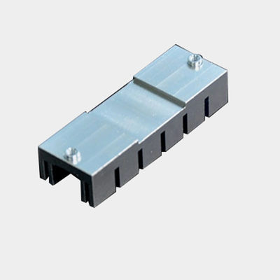 Servicios de mecanizado de prototipos personalizados de disipadores de calor anodizados de aluminio con aletas rectas
