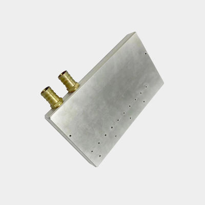 Conducción de tornillo de montaje de aluminio placa de frío disipador de calor para diversos dispositivos electrónicos
